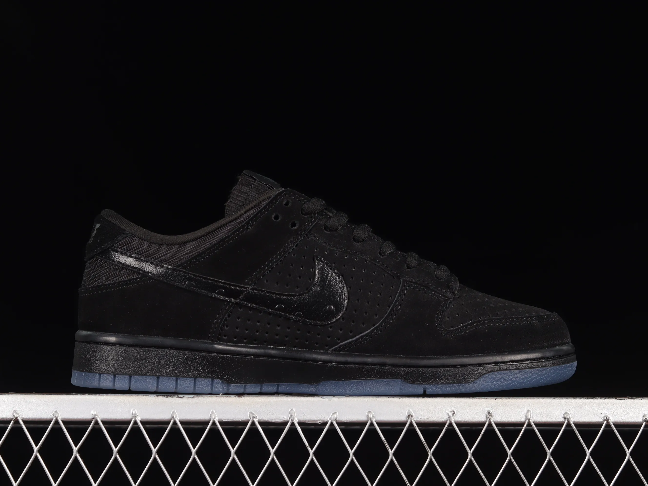 All categories Nk SB Dunk series Nk SB Dunk Low low-top sneakers Nk SB Dunk Low SB smashed backboard fashion casual sneakers DO9329-001